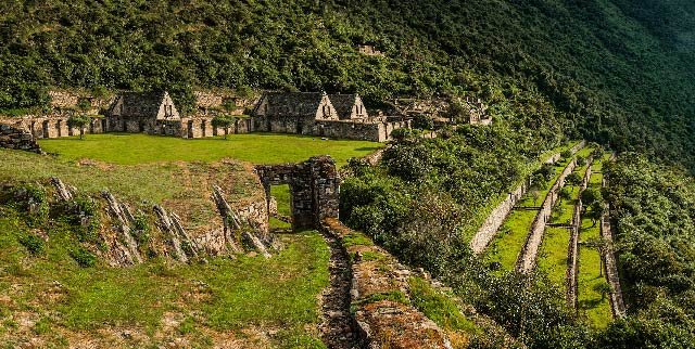 A Magia dos Andes: Trekking nas Trilhas Peruanas