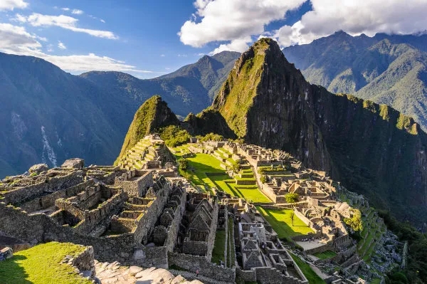 Machu Picchu: O Mágico Destino Inca no Coração do Peru